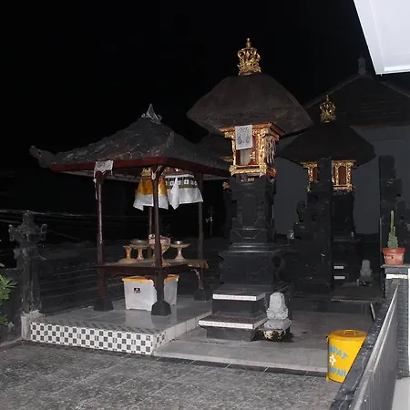 Kira House