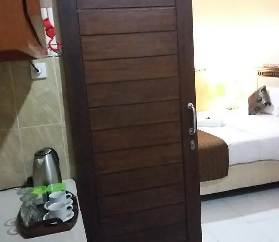 Guest house Kira House *